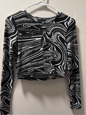 Zara Black & White Swirl Long-Sleeve Crop Top
